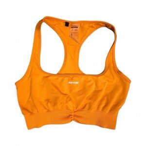 Bo+tee sports bra orange Med athletic wear gym work out yoga sporty bold athlete